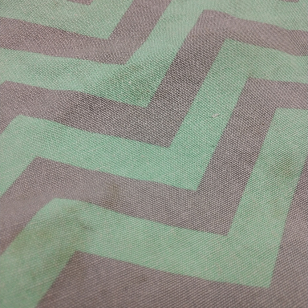 Chevron Purse - Picture 3 of 3